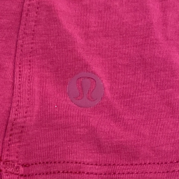 Lululemon Pink Tank in excellent condition! - Picture 3 of 3